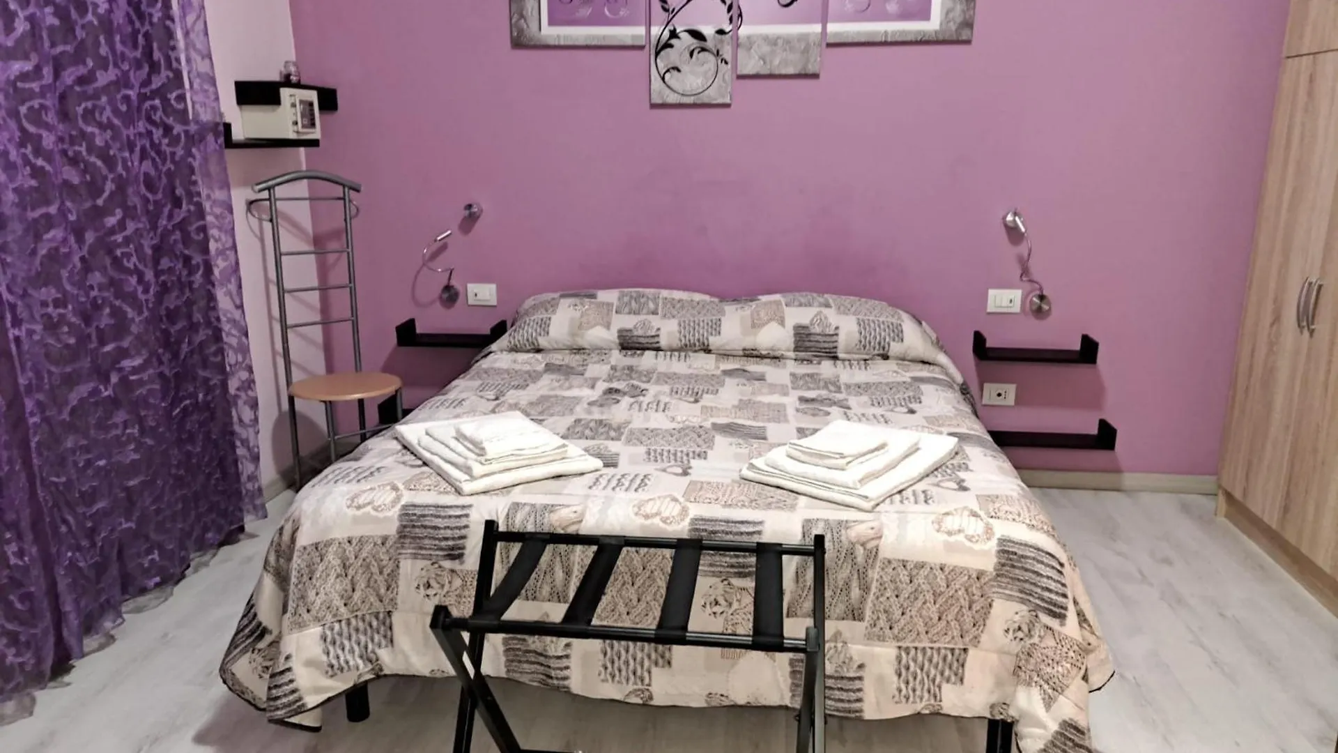 Is Tanas Bed and Breakfast Serdiana Bed & Breakfast